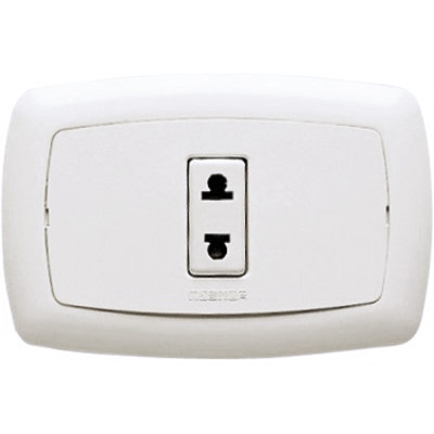 Horizontal Euroamerican socket 10A 250V