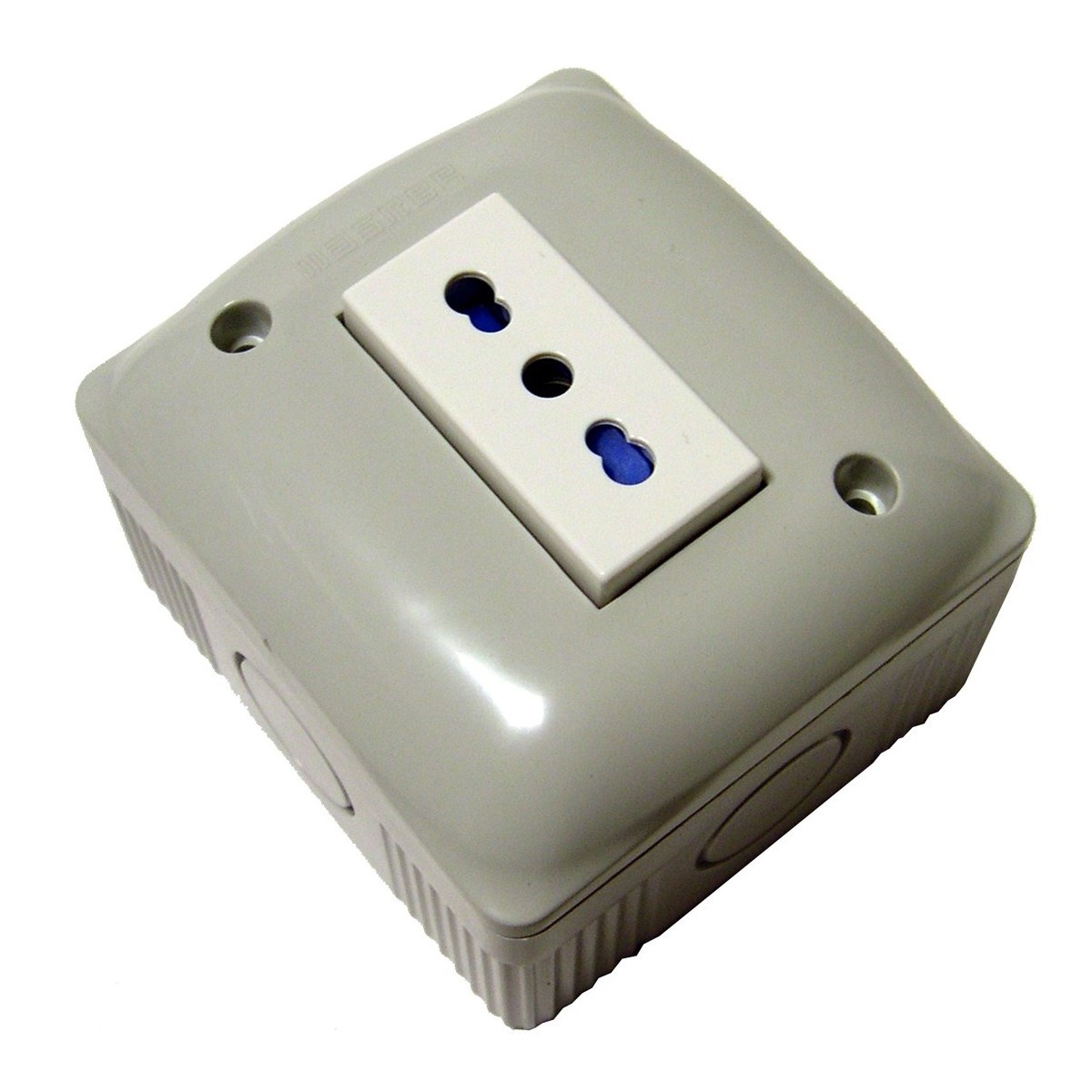 IP40 box with 16A 2P+E italian socket
